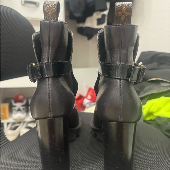 Louis Vuitton leather ankle buckle boots - Picture 6 of 7